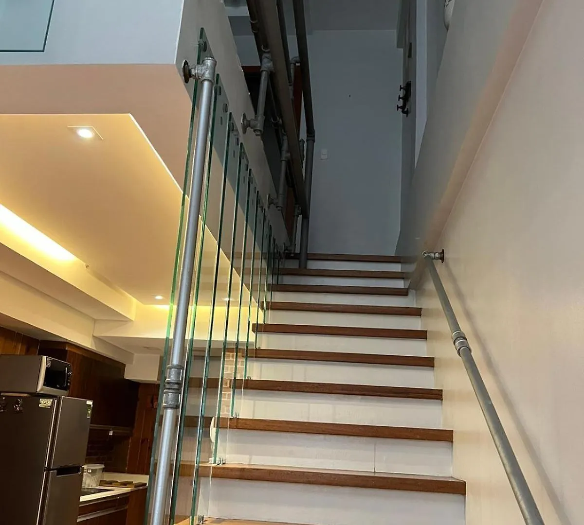 Loft-Type, Loft In Makati, In Front Greenbelt Mall Manila Apartment